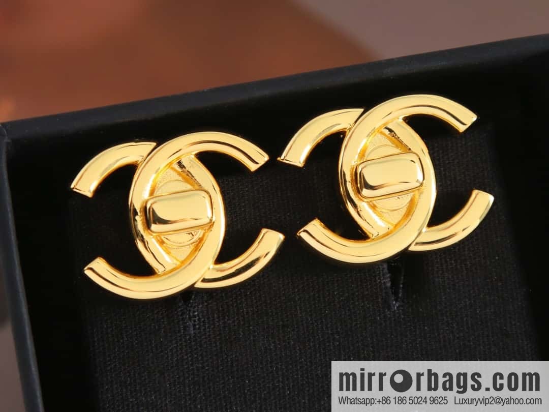 New ☑️ Chanel medieval series gold double c earrings