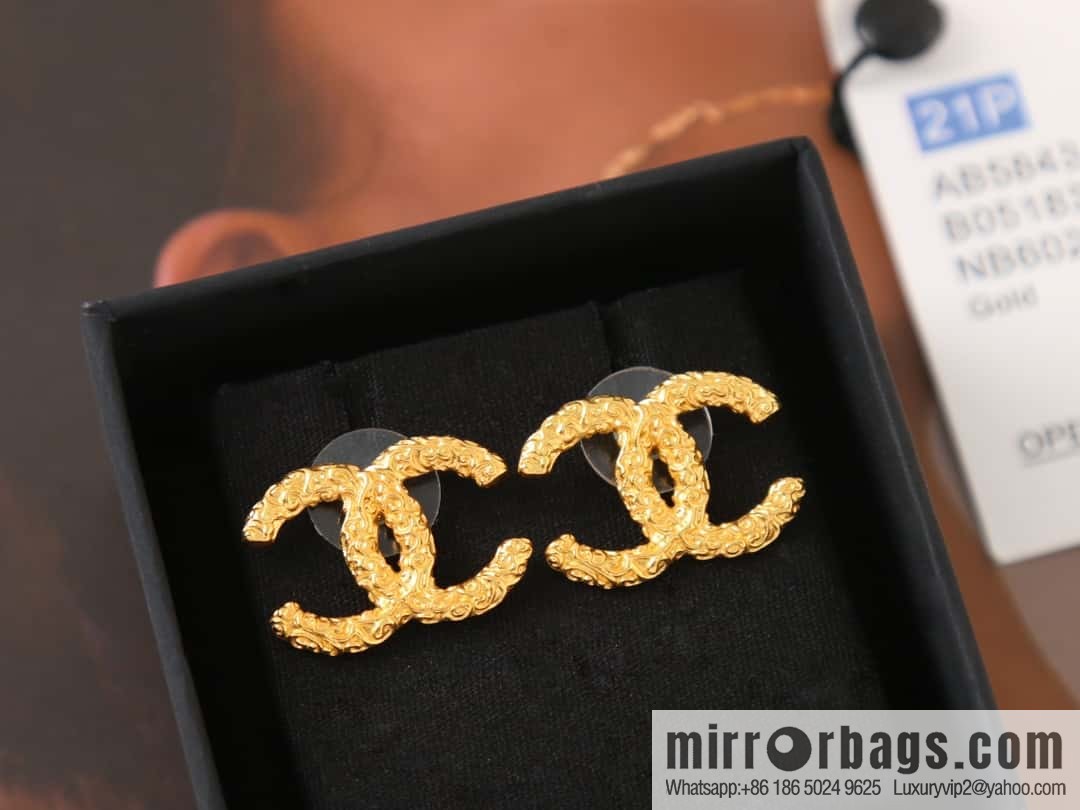New ☑️ Chanel medieval series gold double c earrings