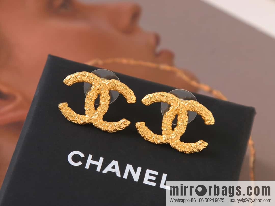New ☑️ Chanel medieval series gold double c earrings