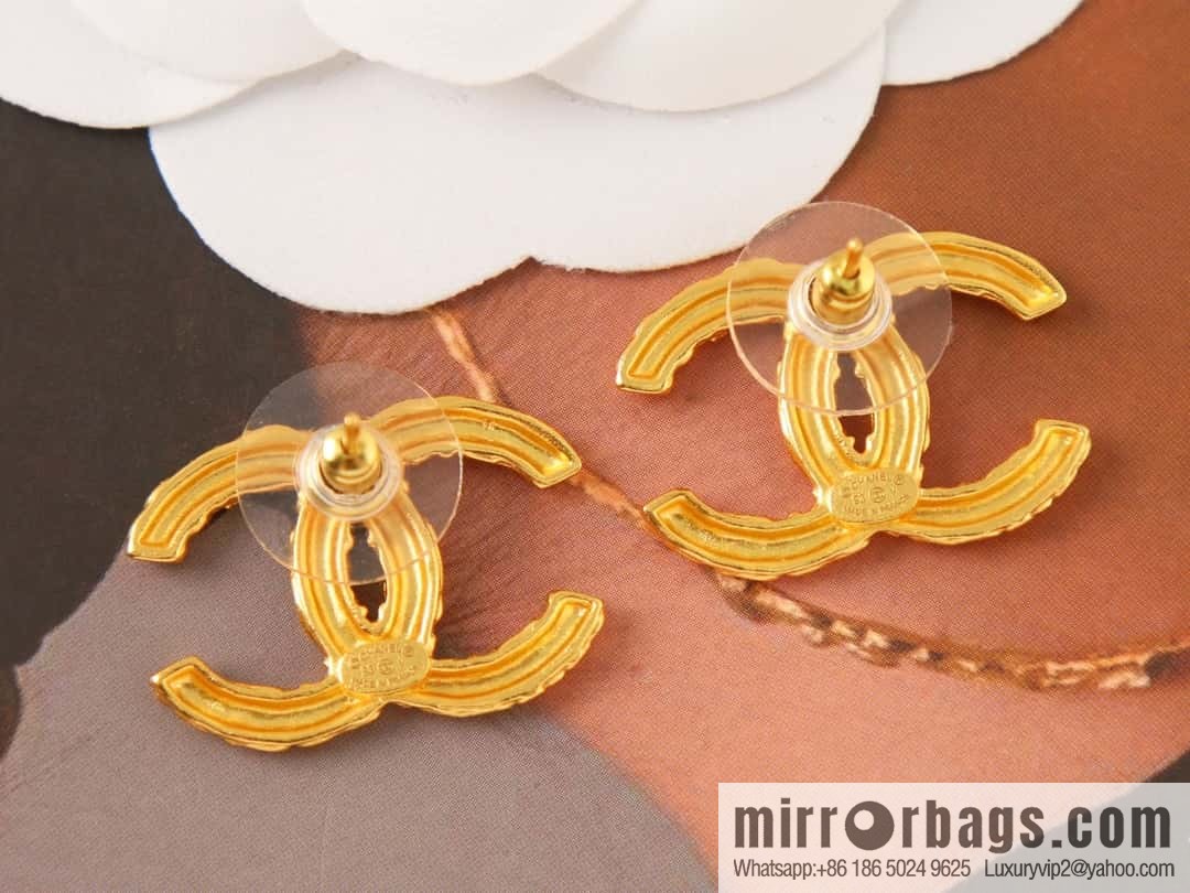 New ☑️ Chanel medieval series gold double c earrings