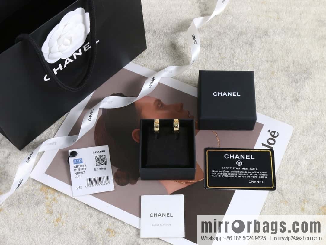 New ☑️ Chanel medieval series gold double c semicircular earrings