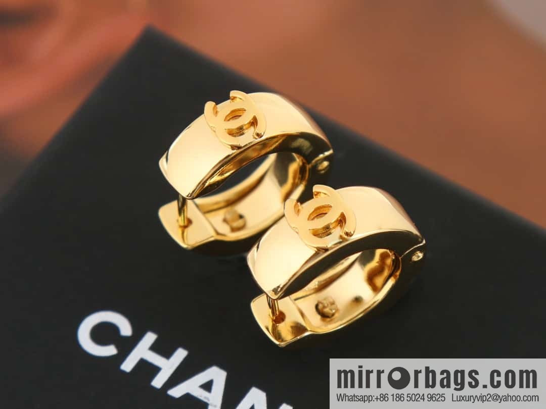 New ☑️ Chanel medieval series gold double c semicircular earrings