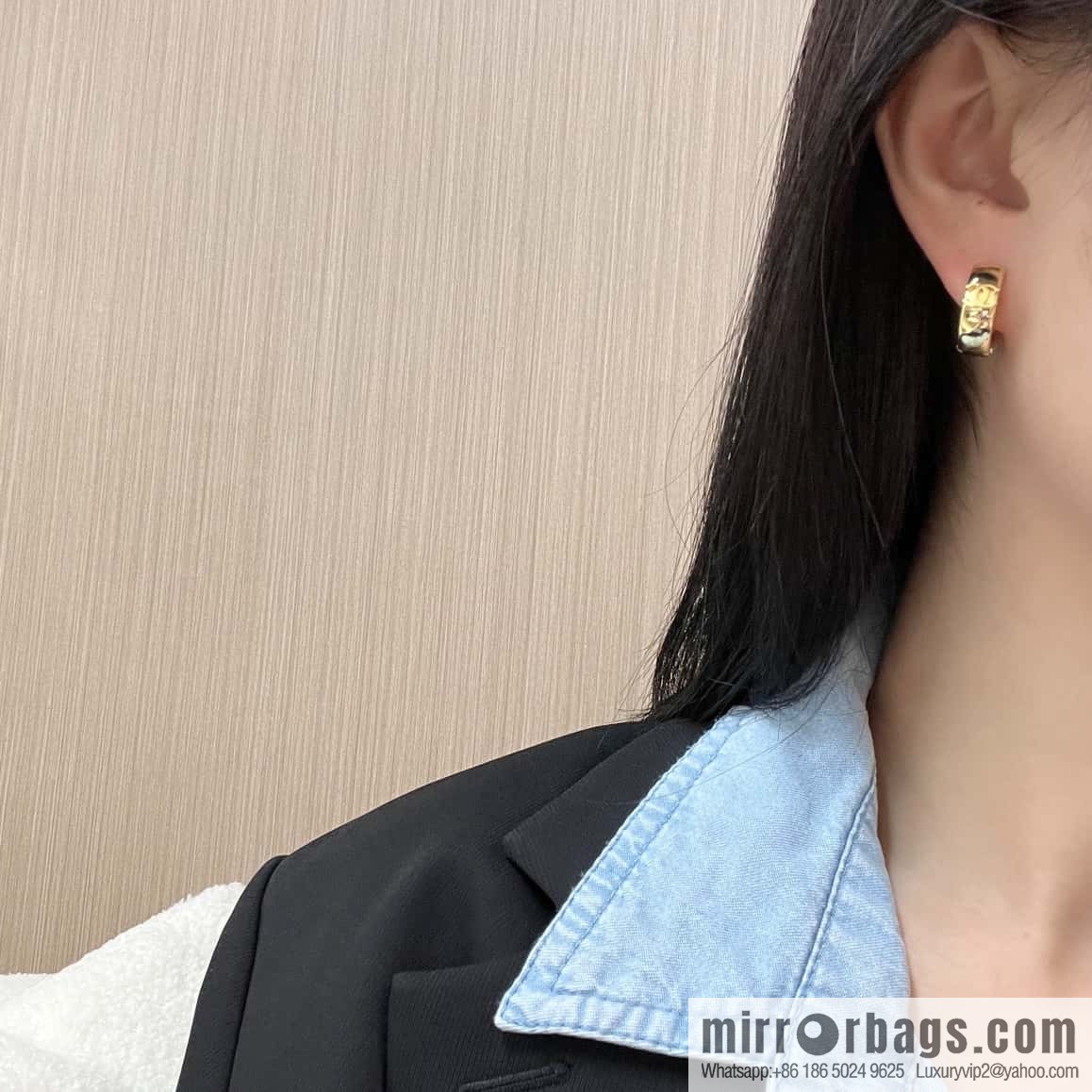 New ☑️ Chanel medieval series gold double c semicircular earrings