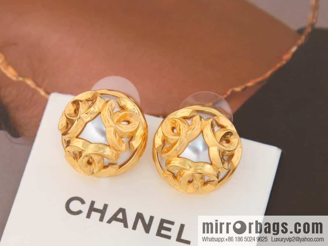 New ☑️ Chanel medieval series gold double c round earrings