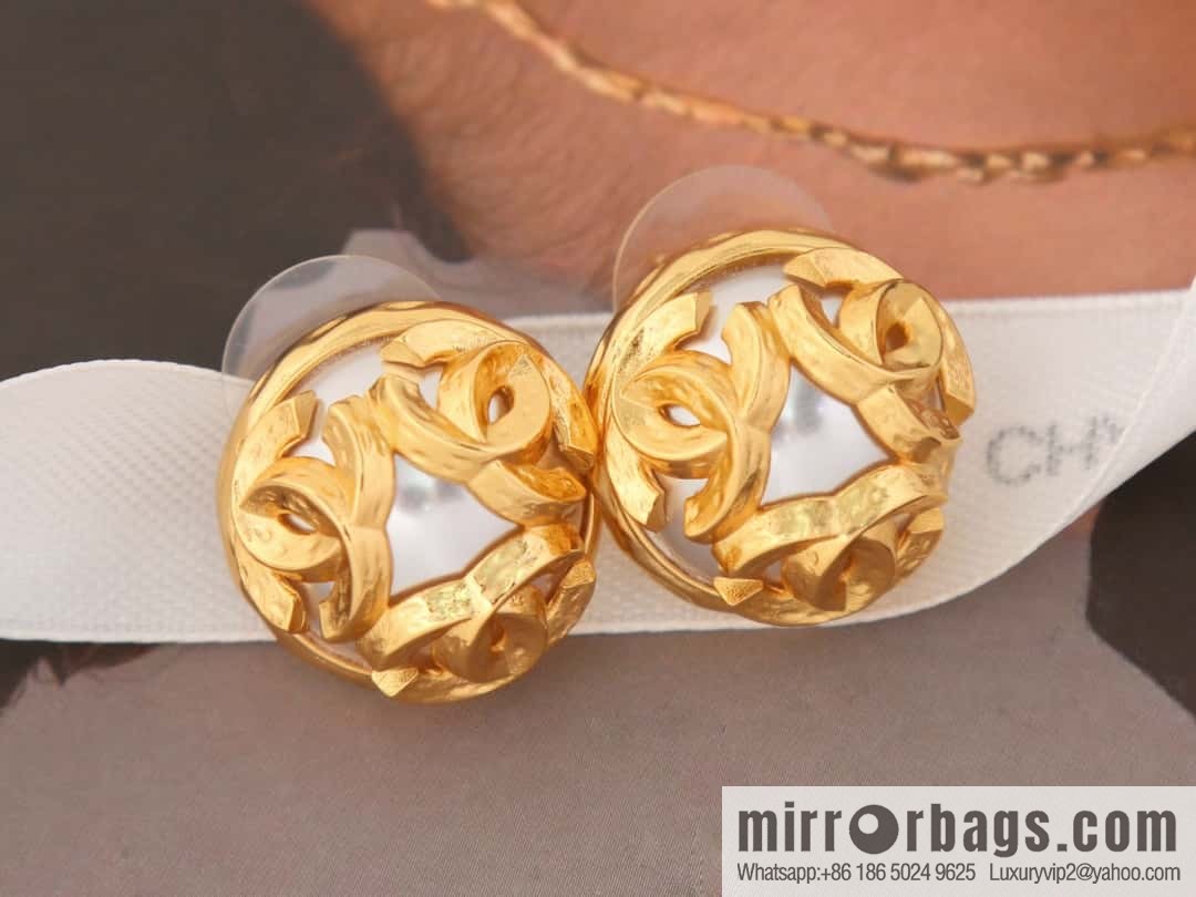 New ☑️ Chanel medieval series gold double c round earrings