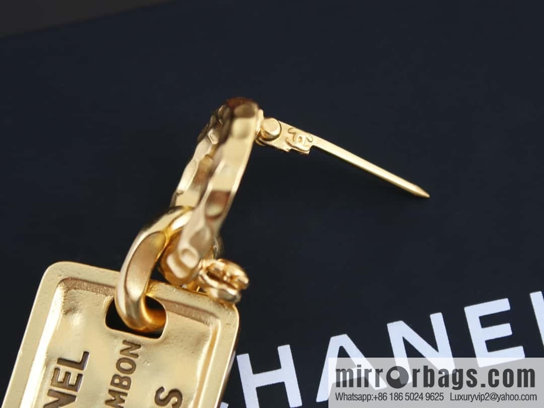 New ☑️ Chanel medieval series gold brand letter brooch