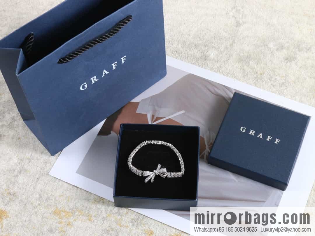 GRAFF diamond full diamond bow bracelet
