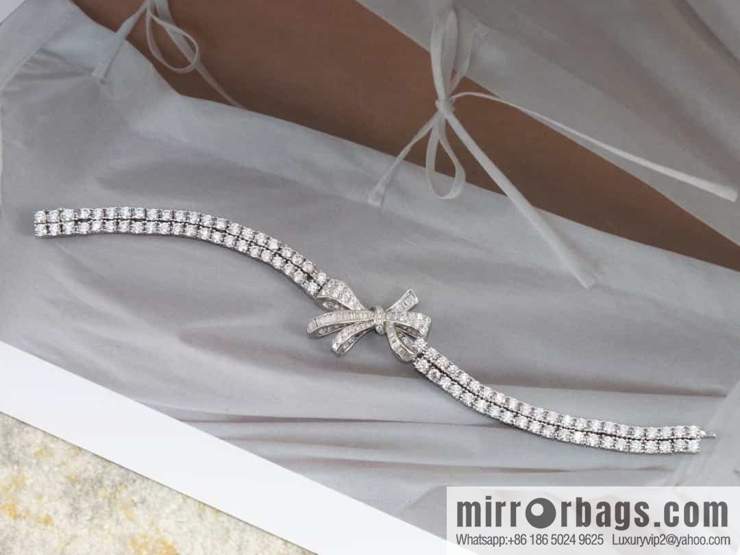 GRAFF diamond full diamond bow bracelet