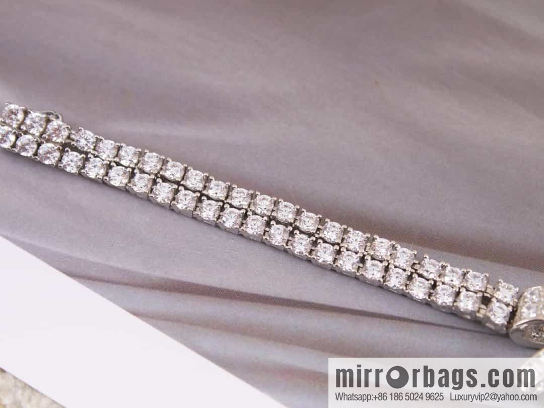 GRAFF diamond full diamond bow bracelet