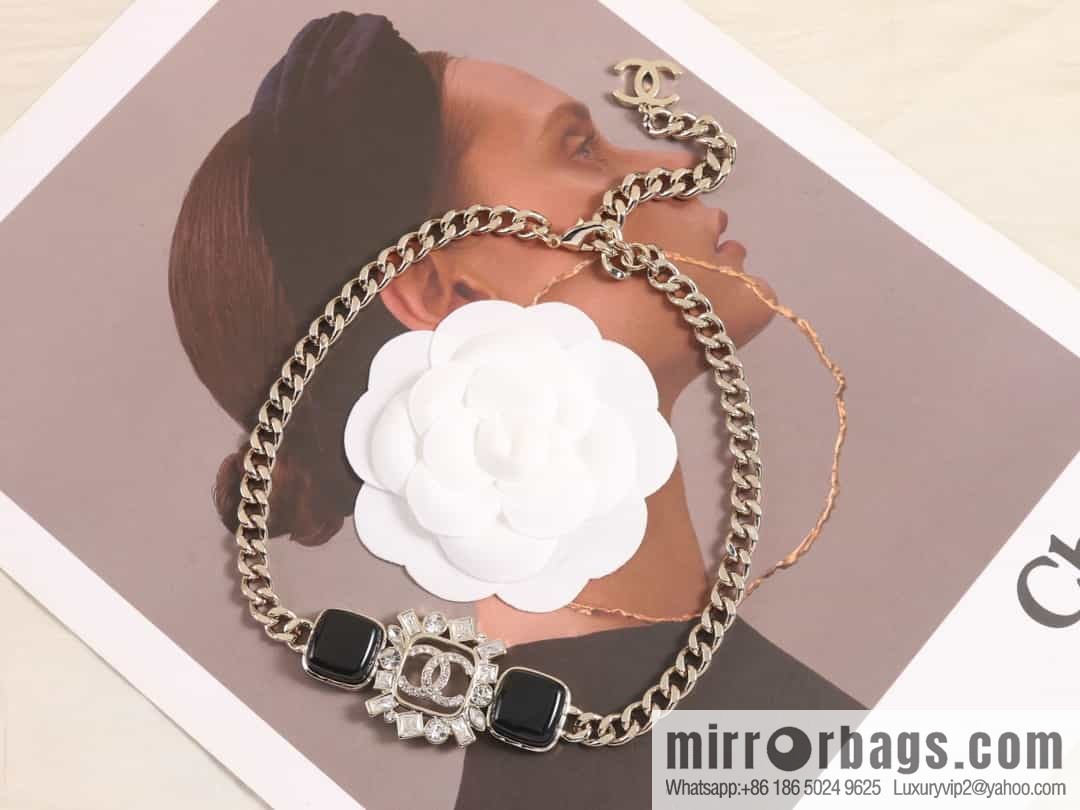 New ☑️ Chanel double c black square necklace