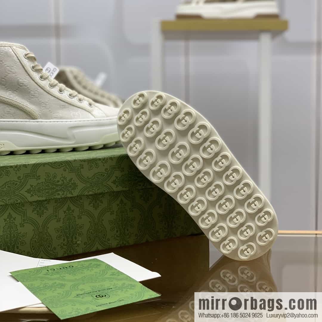 Gucci Gucci uses beige classic GG canvas to make women's sports and leisure platform shoes