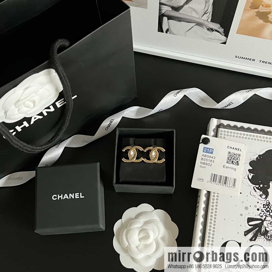 New ☑️ Chanel C1 double c horse eye drill earrings