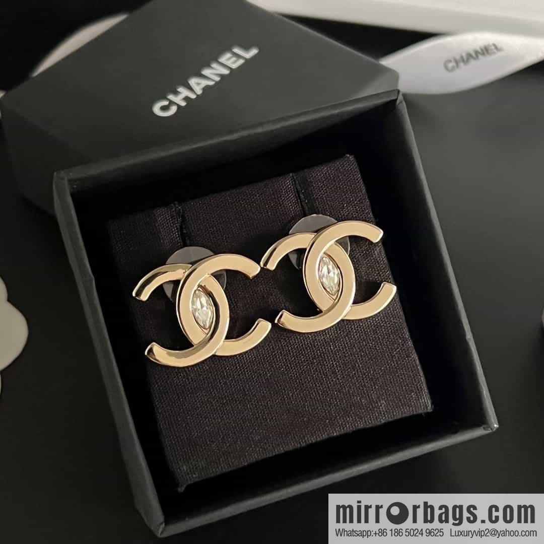 New ☑️ Chanel C1 double c horse eye drill earrings