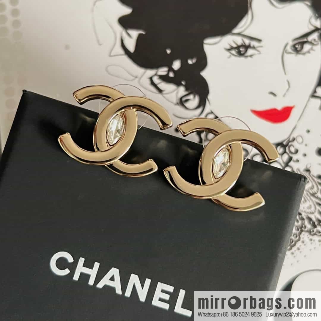 New ☑️ Chanel C1 double c horse eye drill earrings