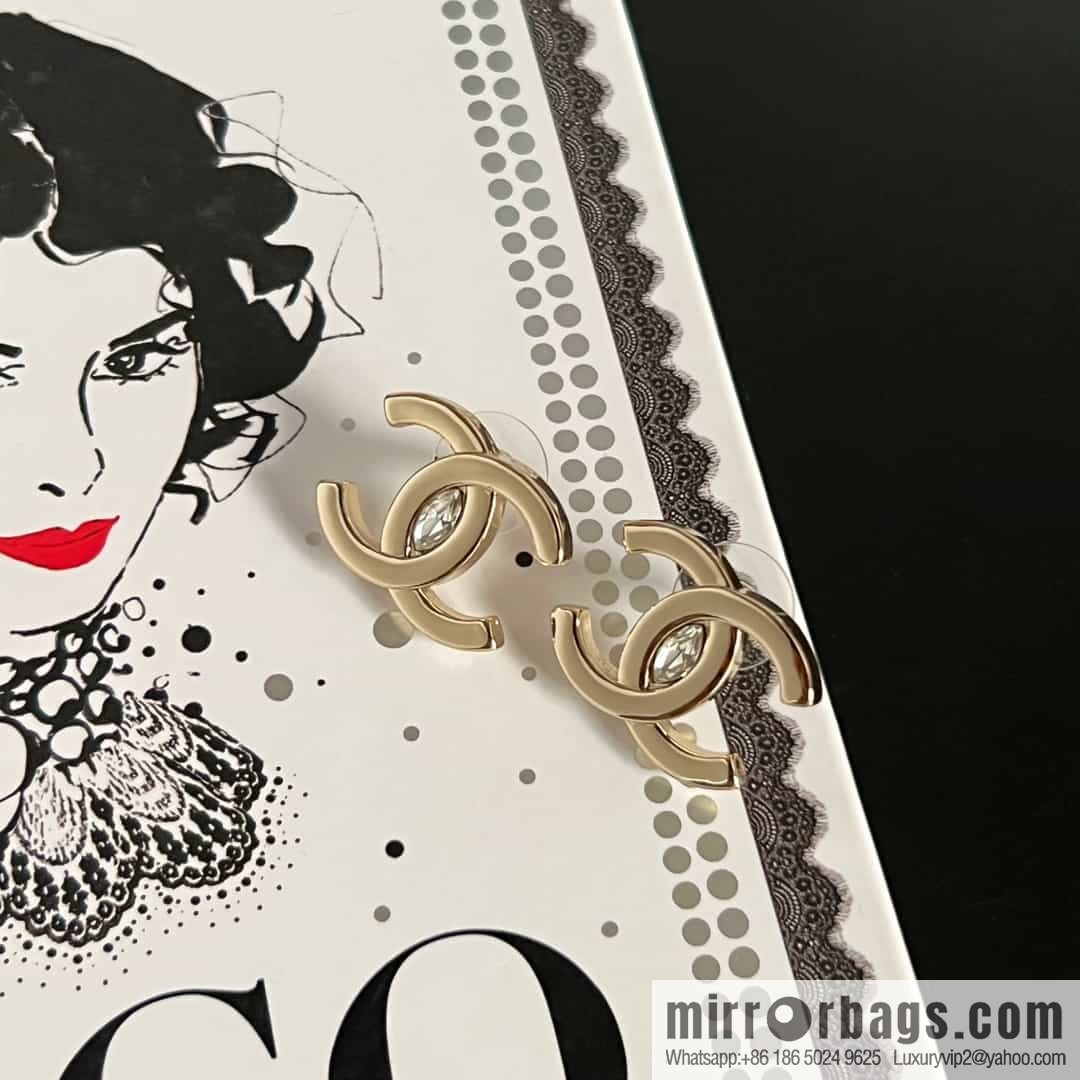 New ☑️ Chanel C1 double c horse eye drill earrings
