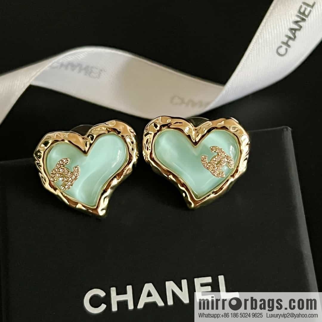 New ☑️ Chanel C1 double c peach heart love stud earrings
