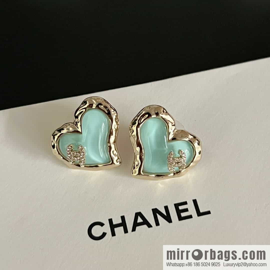 New ☑️ Chanel C1 double c peach heart love stud earrings