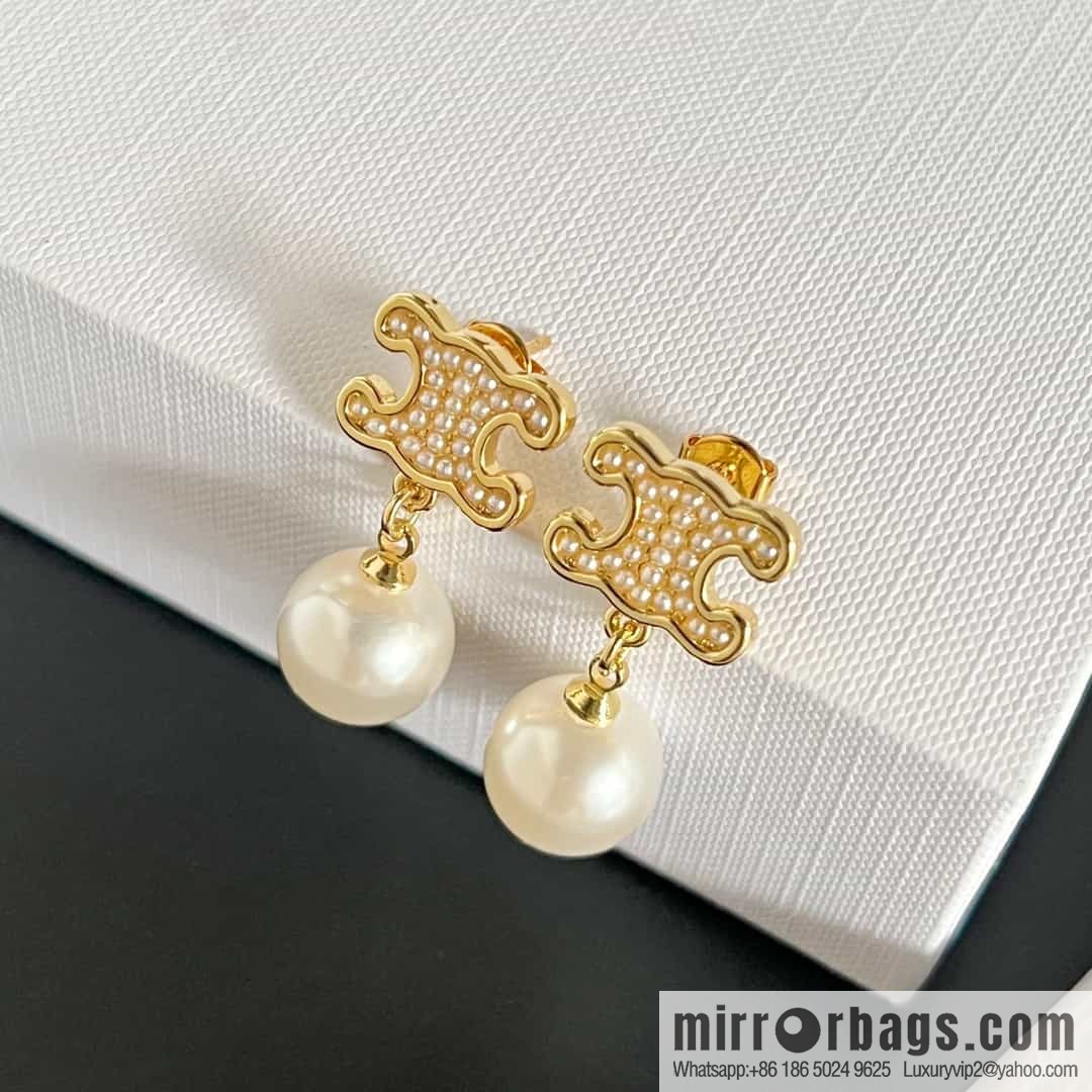 New ☑️ Celine Arc de Triomphe pearl stud earrings