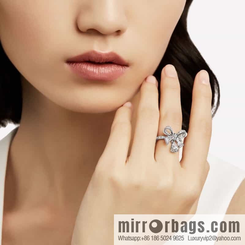 GRAFF full diamond bow droplet ring
