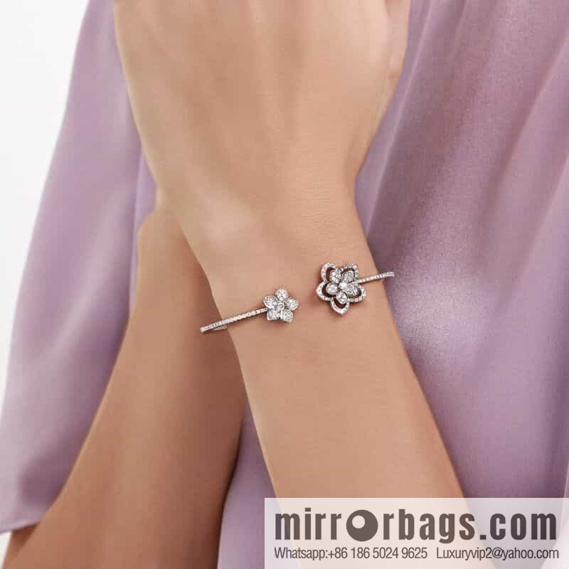 GRAFF Graff Flower Bracelet Bracelet