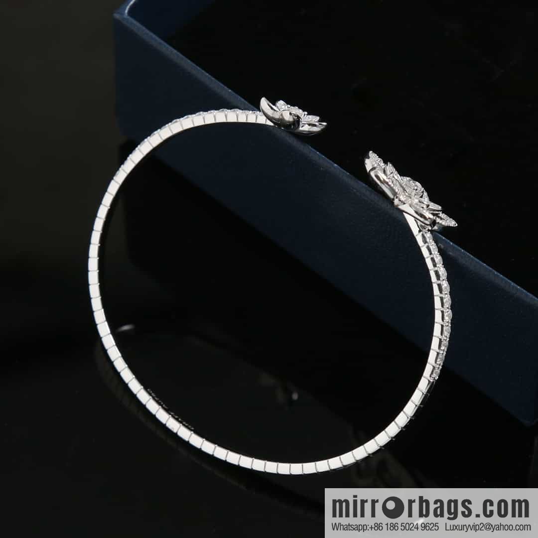 GRAFF Graff Flower Bracelet Bracelet
