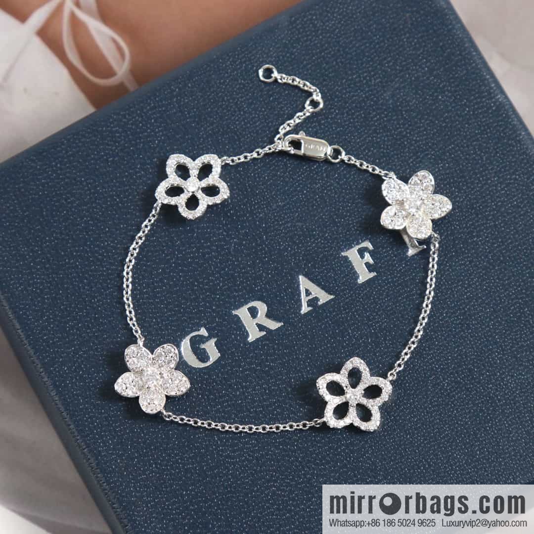 GRAFF four flower bracelet