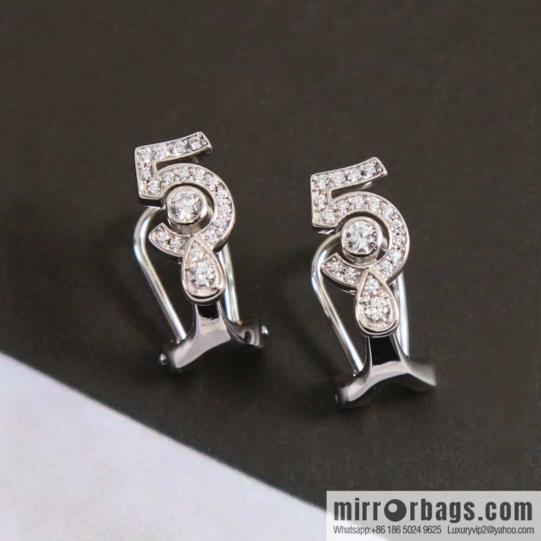 New ☑️ Chanel C1 No. 5 5 earrings earrings