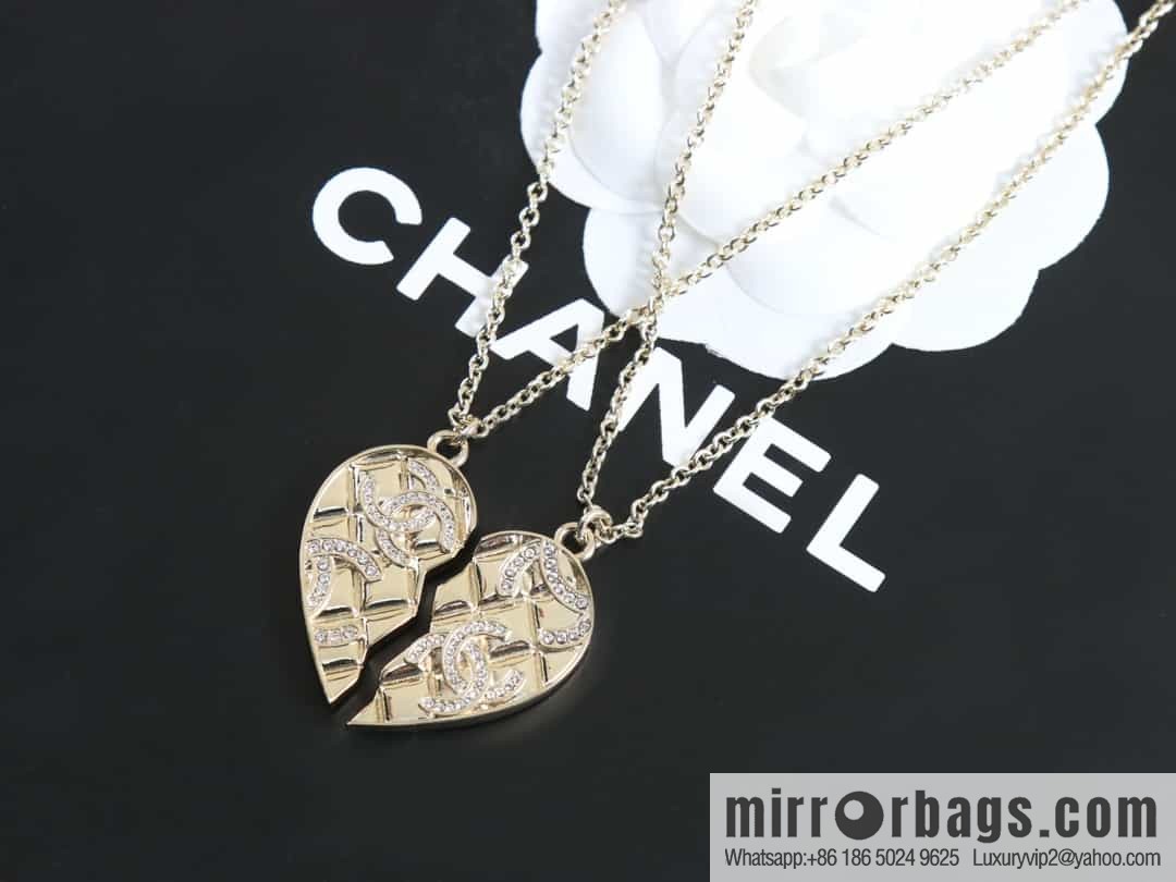 New ☑️ Chanel double c love peach heart diamond necklace