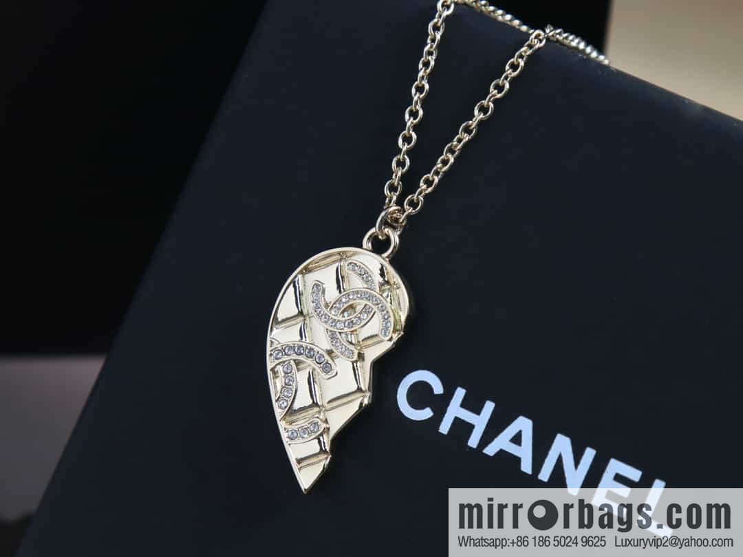 New ☑️ Chanel double c love peach heart diamond necklace