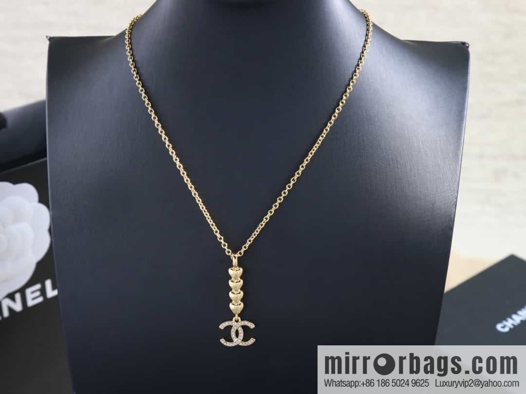 New ☑️ Chanel double c love peach heart necklace