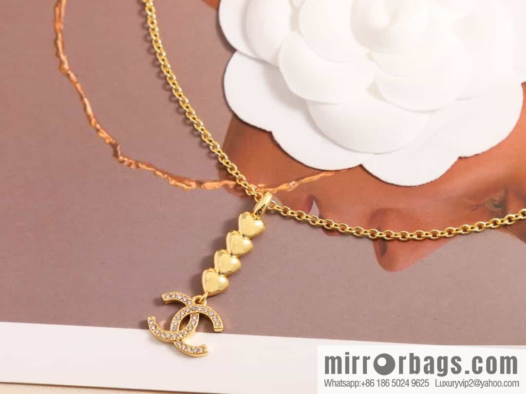 New ☑️ Chanel double c love peach heart necklace