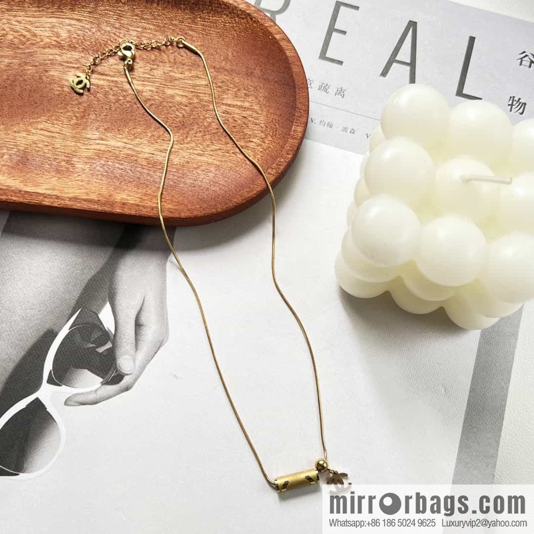 New ☑️ Chanel gold cylinder double c necklace