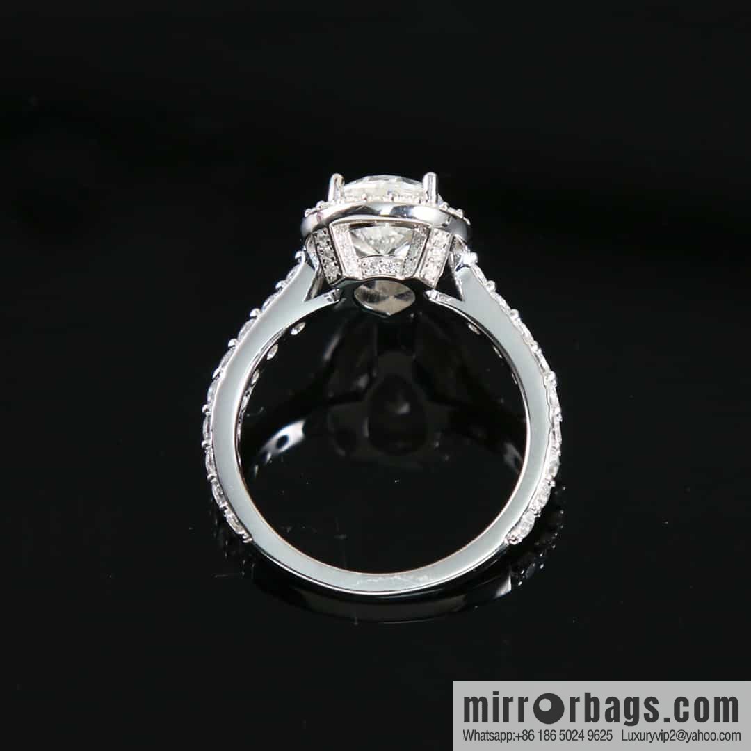 GRAFF Droplet-shaped full diamond ring