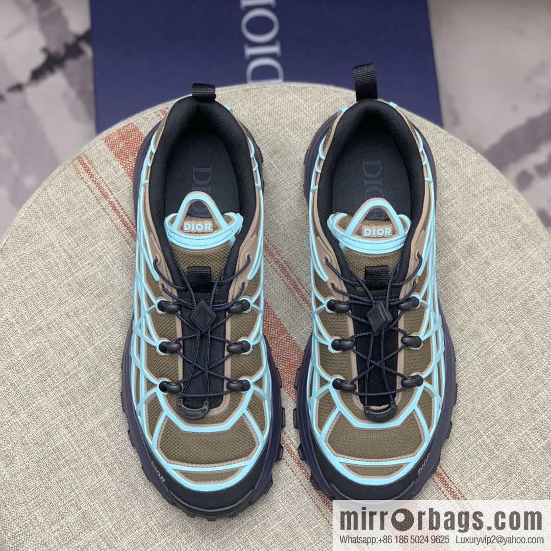 Dior makes new men's B31 sports and leisure shoes with khaki mesh fabric