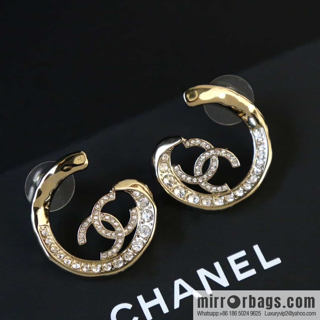 New ☑️ Chanel C1 double c semi-round stud earrings