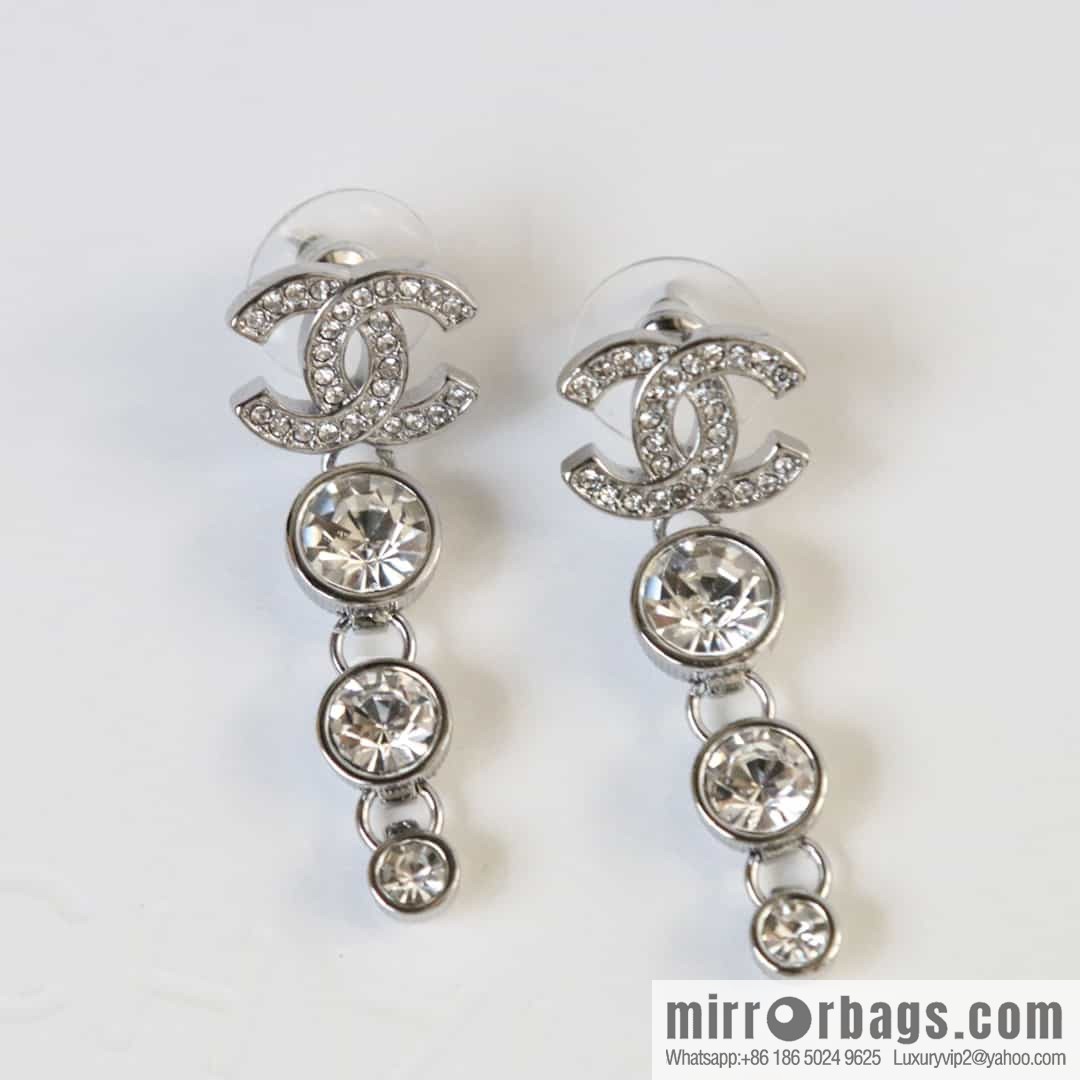 New ☑️ Chanel C4 double c round diamond stud earrings