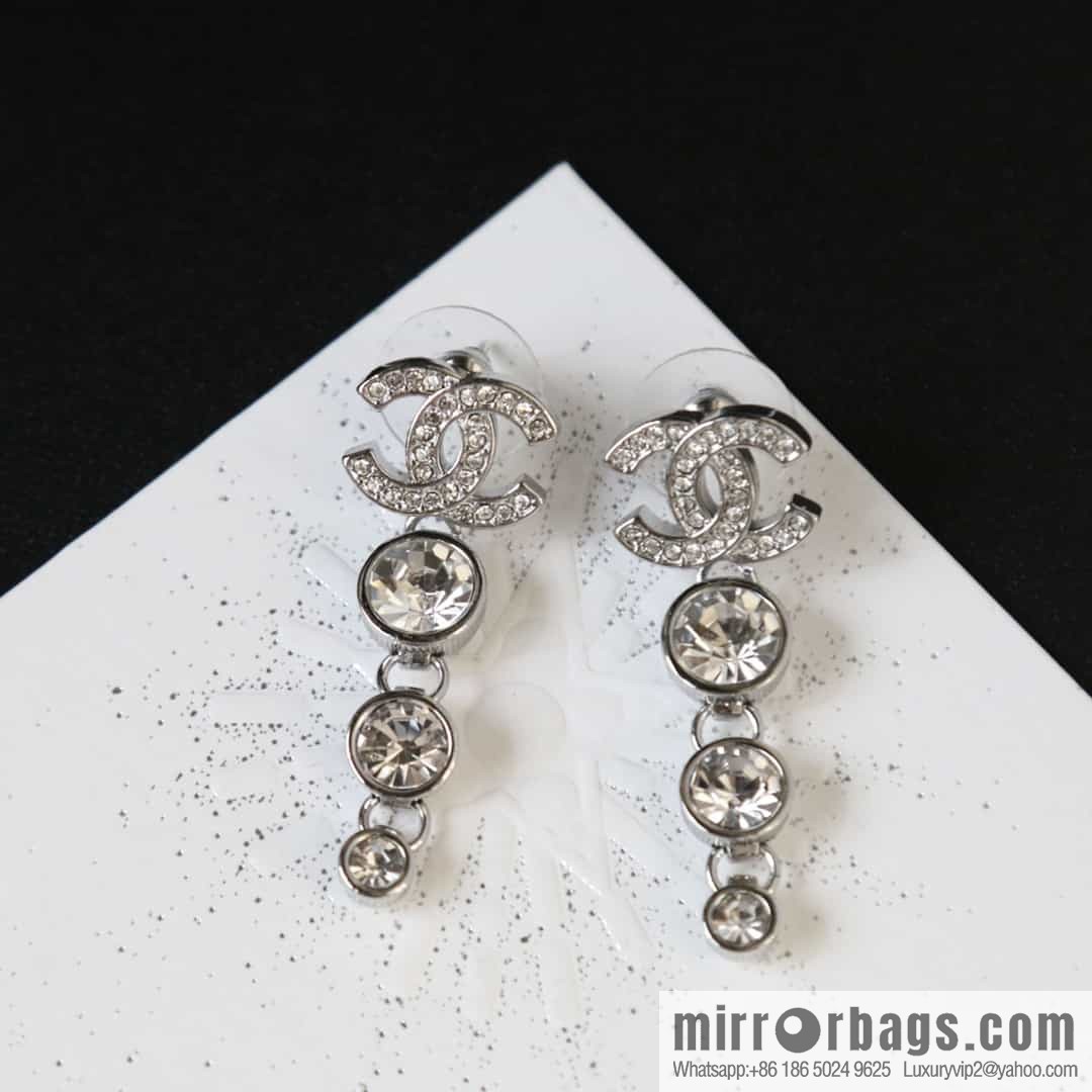 New ☑️ Chanel C4 double c round diamond stud earrings