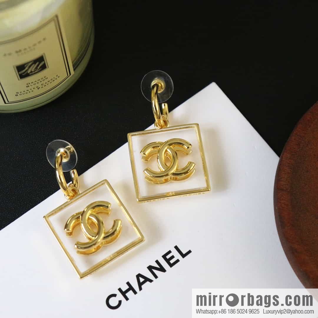 New ☑️ Chanel C2 double c square acrylic stud earrings