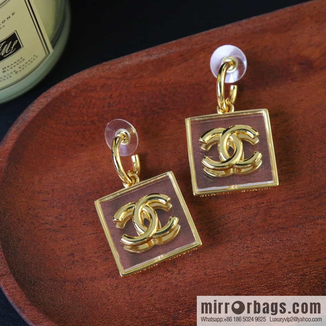 New ☑️ Chanel C2 double c square acrylic stud earrings