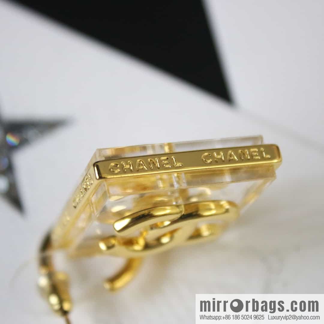 New ☑️ Chanel C2 double c square acrylic stud earrings