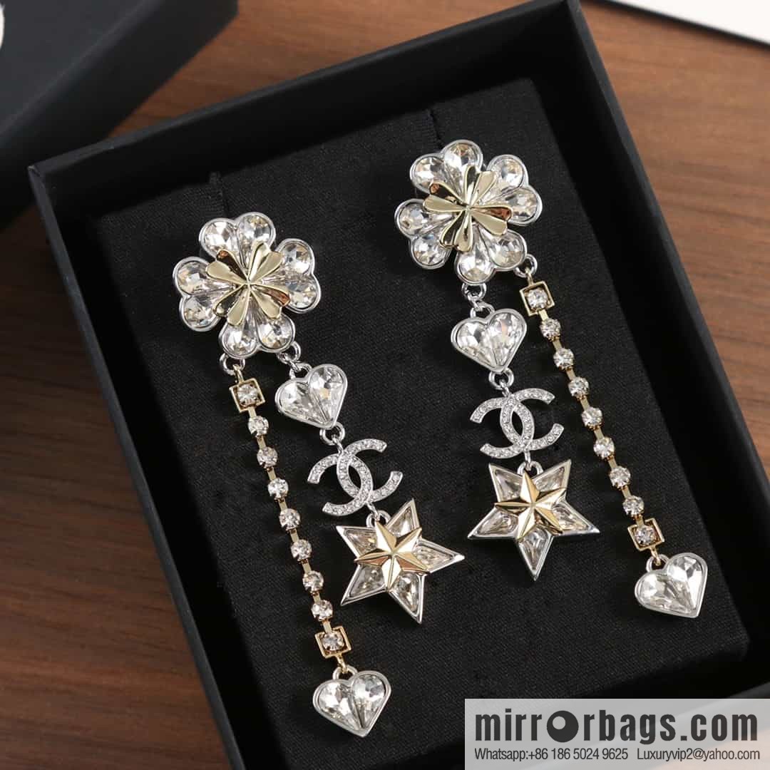 New ☑️ Chanel C4 double c full diamond four-leaf clover five-pointed star earrings