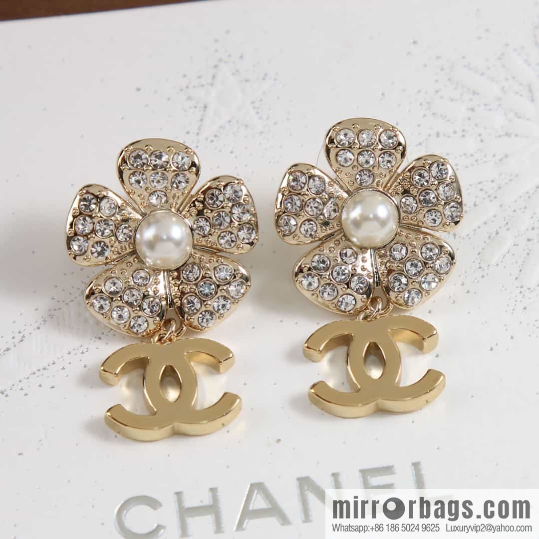 New ☑️ Chanel C2 double c full diamond flower pot stud earrings