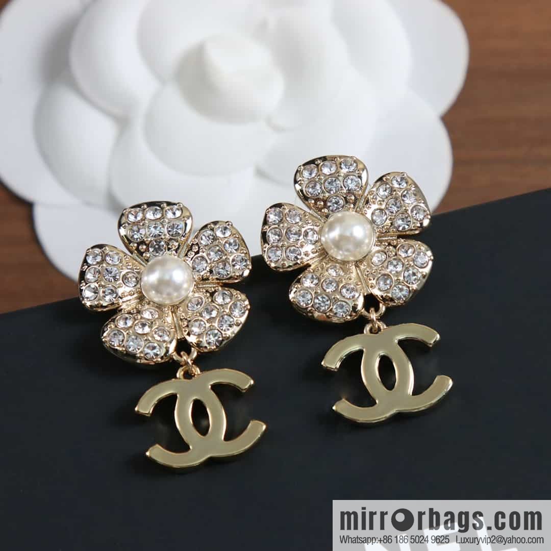 New ☑️ Chanel C2 double c full diamond flower pot stud earrings
