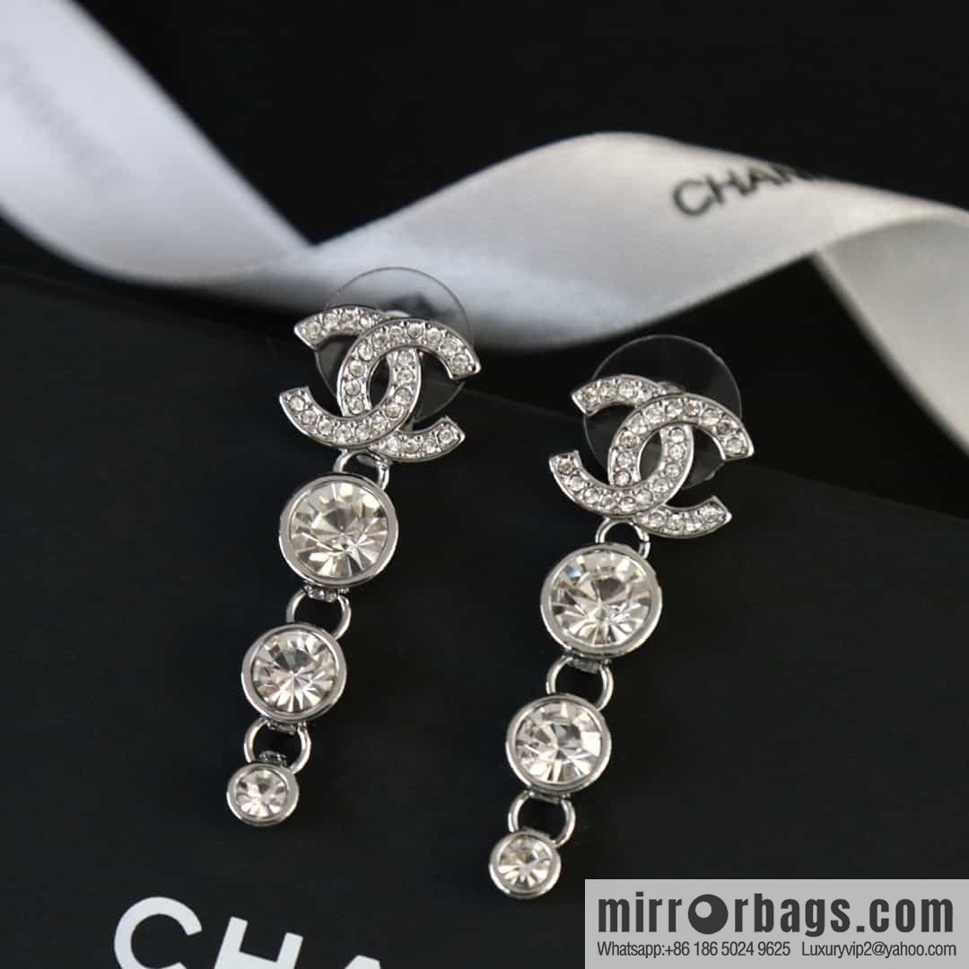 New ☑️ Chanel C4 double c round diamond stud earrings
