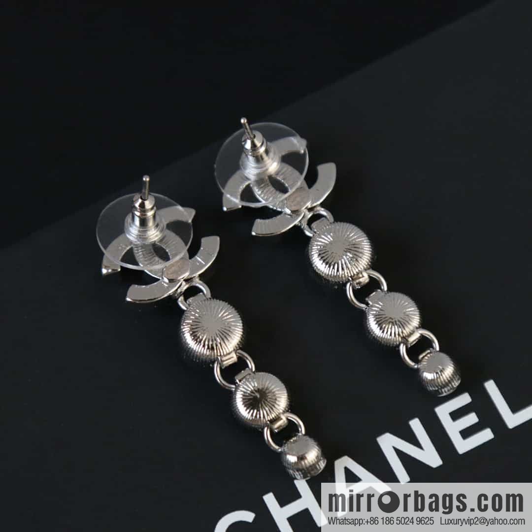 New ☑️ Chanel C4 double c round diamond stud earrings