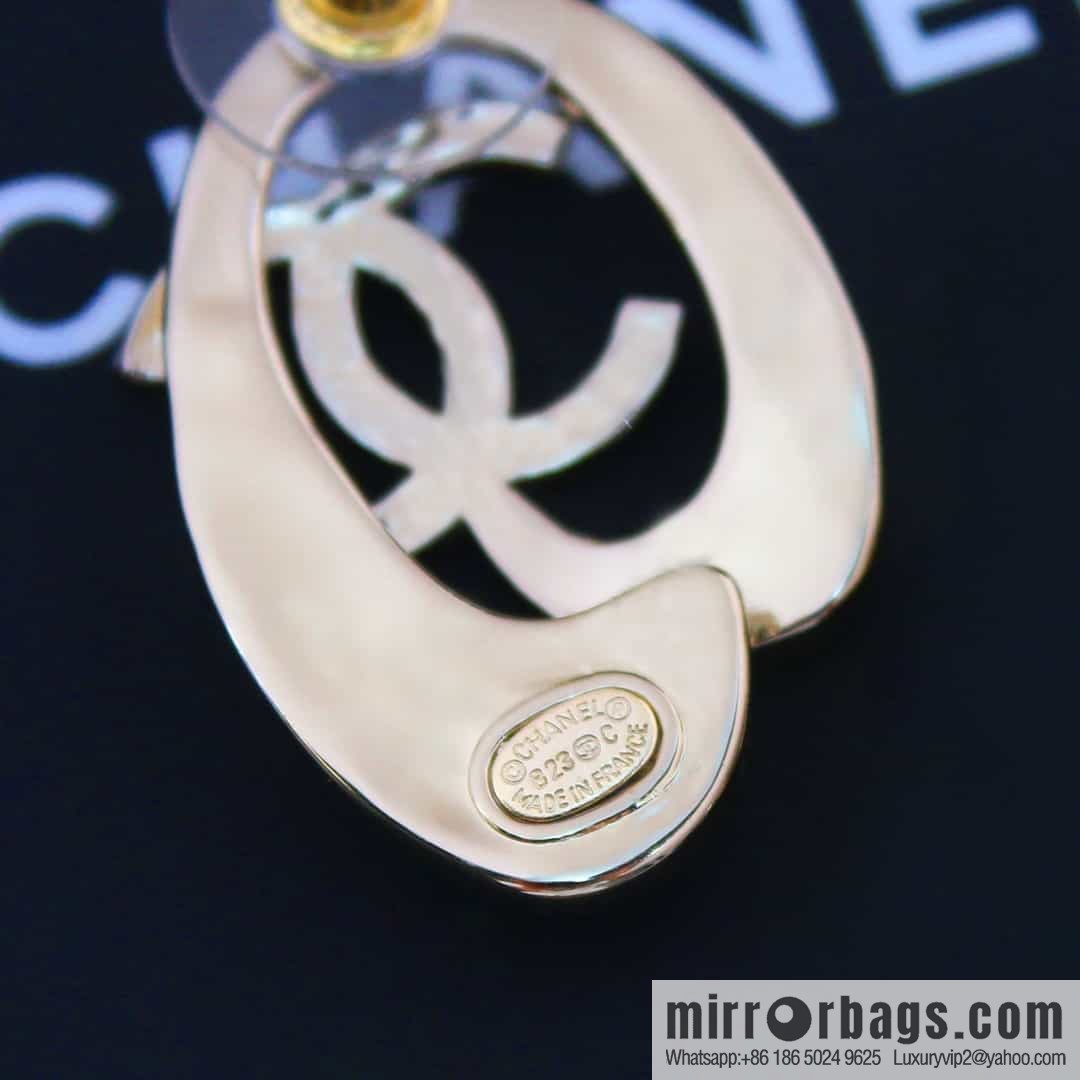 New ☑️ Chanel C1 double c gold oval hollow stud earrings