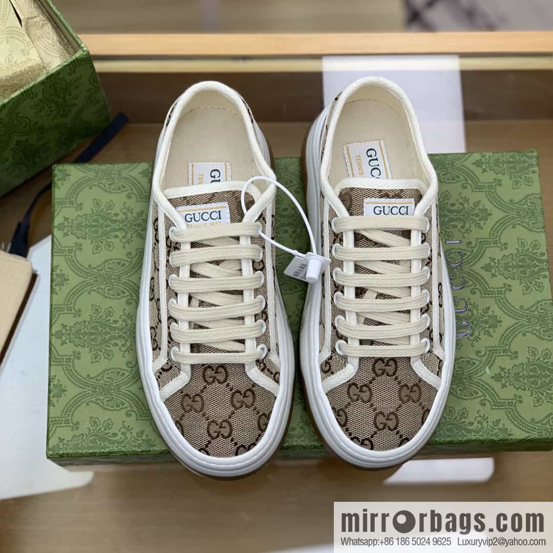 Gucci Gucci uses apricot classic GG canvas to make women's sports and leisure platform shoes