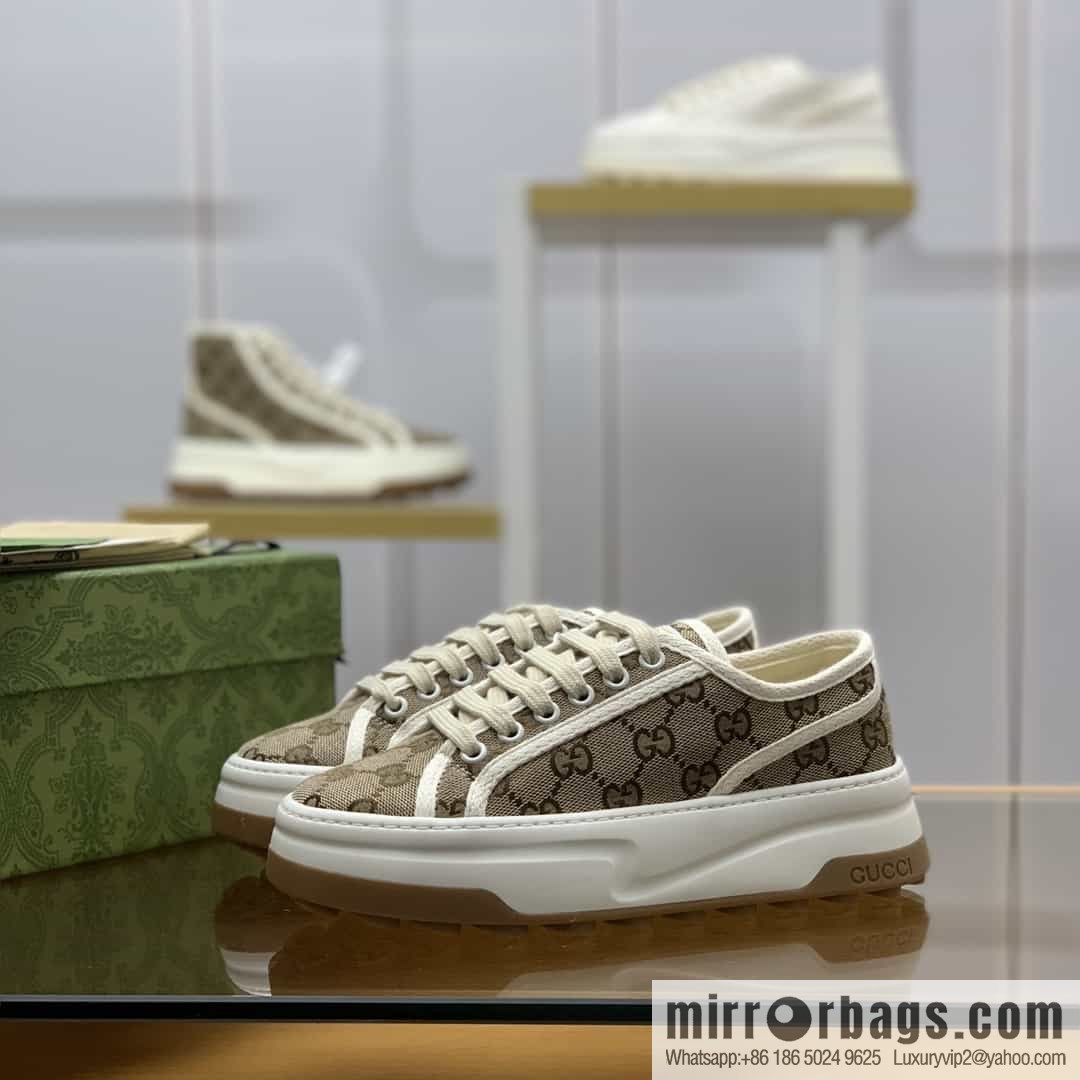 Gucci Gucci uses apricot classic GG canvas to make women's sports and leisure platform shoes
