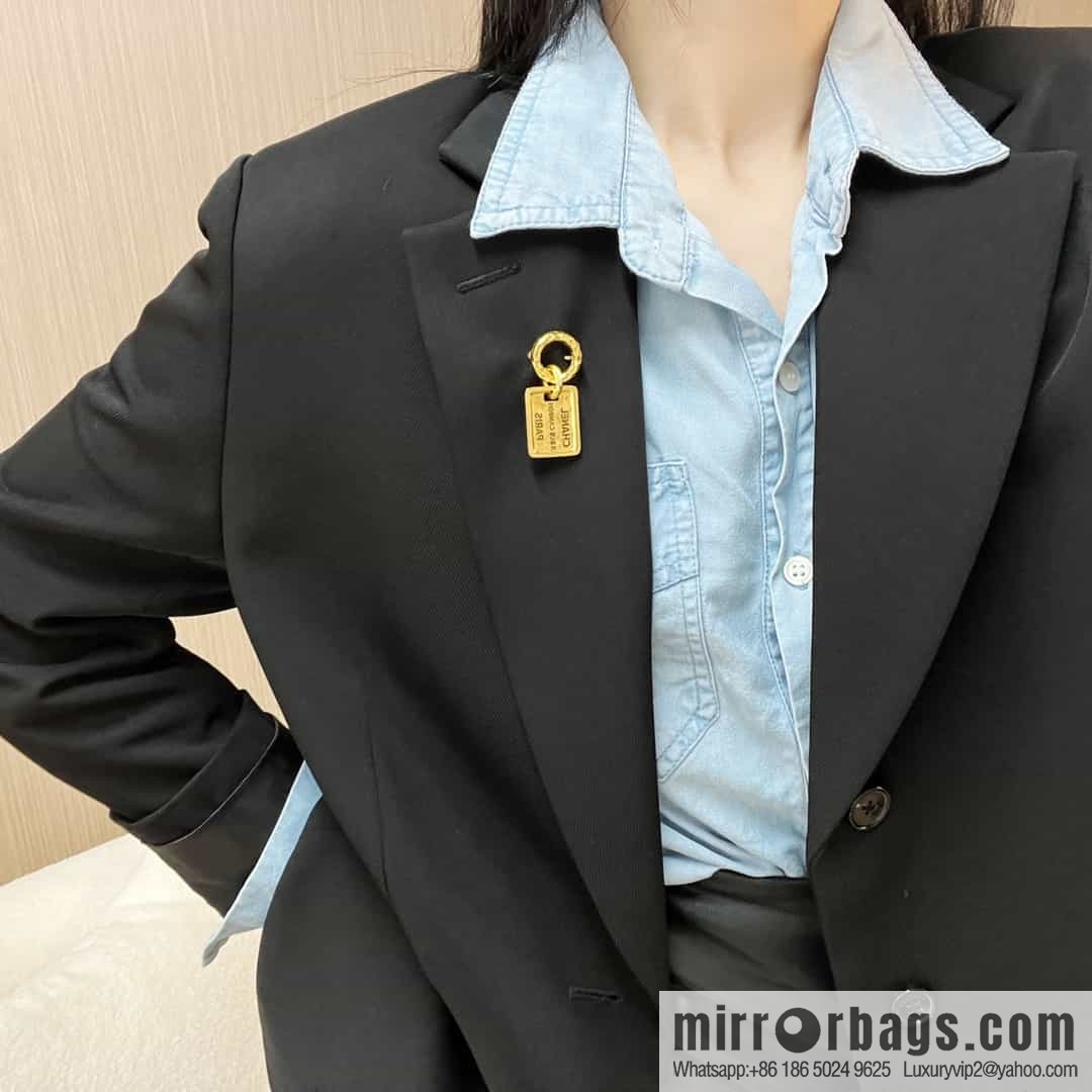 New ☑️ Chanel medieval series gold brand letter brooch