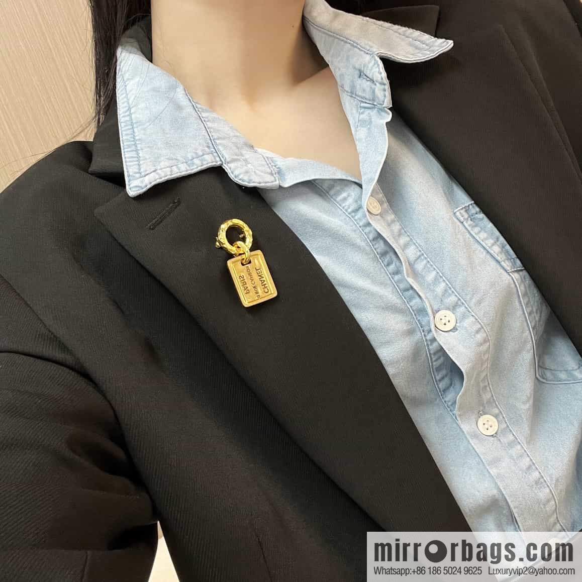 New ☑️ Chanel medieval series gold brand letter brooch